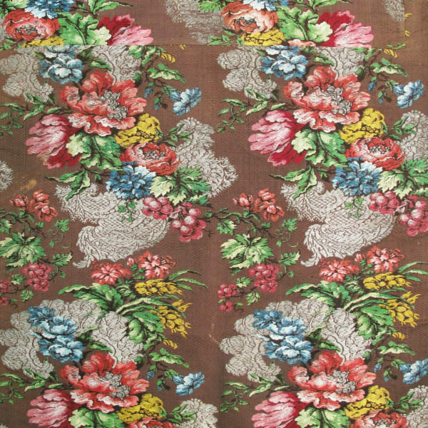 Beautiful early 18th century woven silk runner in mint condition.