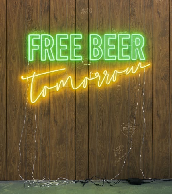 Wendy White, Free Beer Tomorrow (green, yellow), 2019