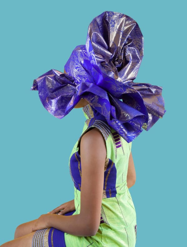 Medina Dugger, Royal Blue Gele de la série CHROMA: une ode à J.D. ‘Okhai Ojeikere', 2017