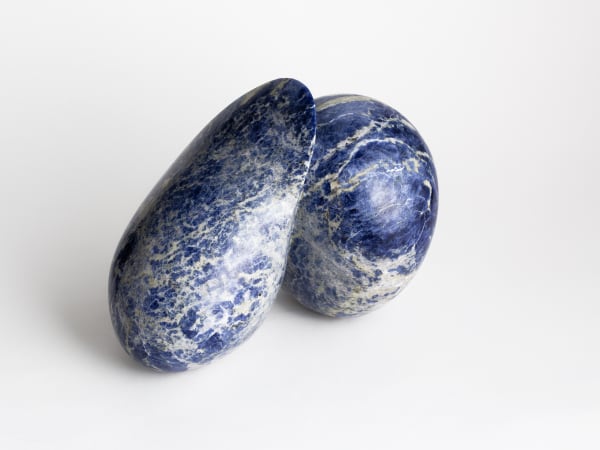 ROUND EDGE Brazilian Sodalite 21 x 16.6 x 21 cm Edition of 3