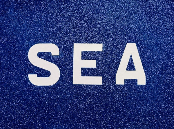 Bella-Wild-Manor-Gallery-Blue-Sea-Glitter