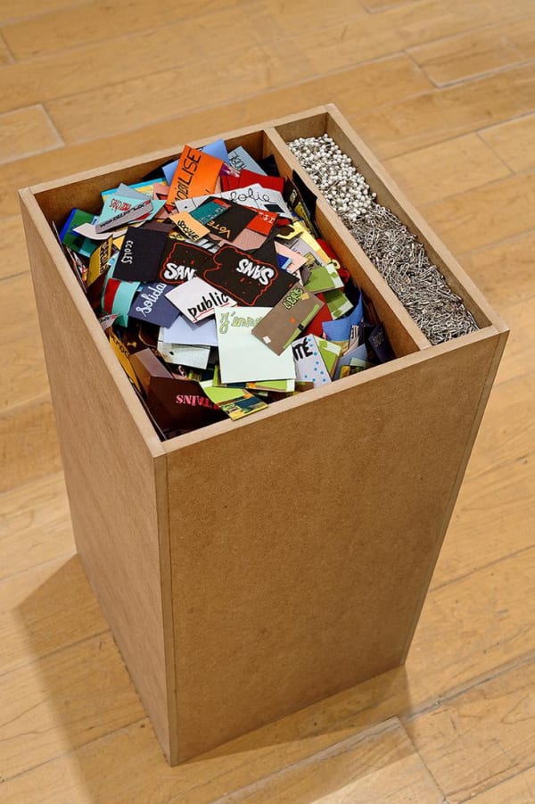 Rivane board of sayings and phrases box of labels