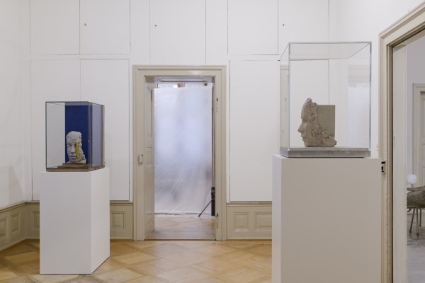 image of Manders sculpture, Manders installation at Parcours in Basel
