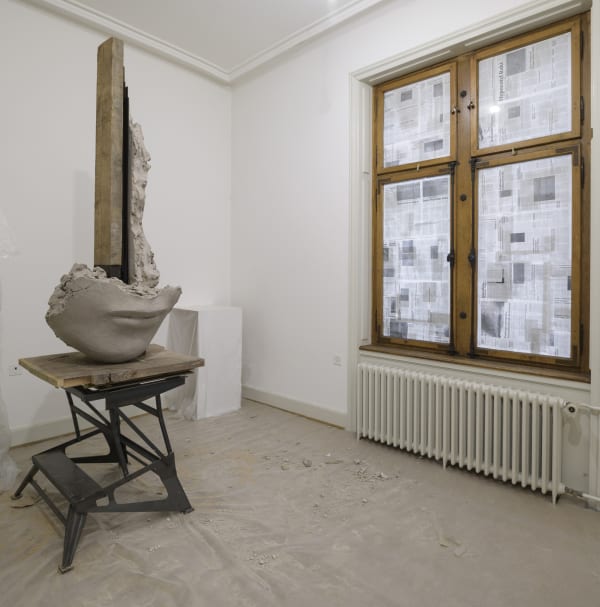 image of Manders sculpture, Manders installation at Parcours in Basel