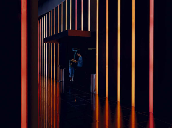 Hannah Starkey photograph