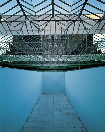 installation view of Eliasson no ceiling