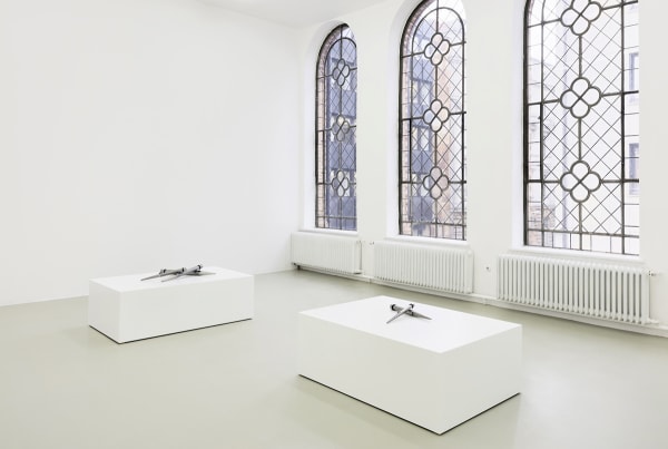 susan Philipsz sculptures on pedestals