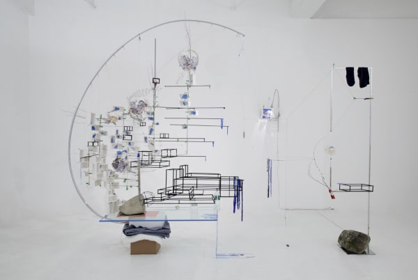 Image of Sze Sculpture installation