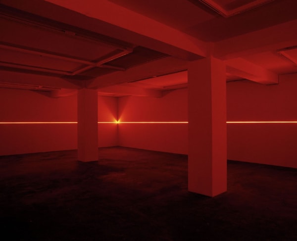 image of horizon line light