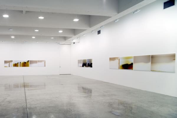 uta barth install view, sundial series