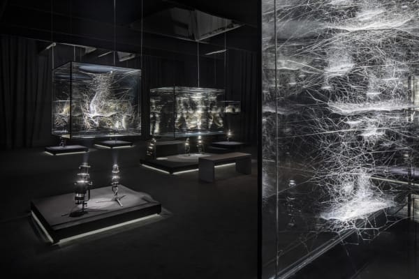 Installation image of Tomás Saraceno: Particular Matter(s)