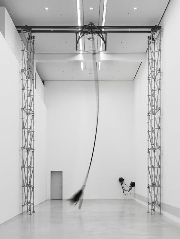 Exhibition view, 3612,54 m³ vs 0,05 m³