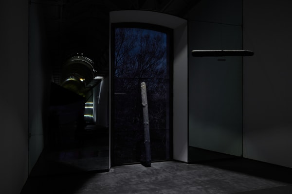 Installation view of Olafur Eliasson, Orizzonti tremanti / Trembling horizons, 2022.