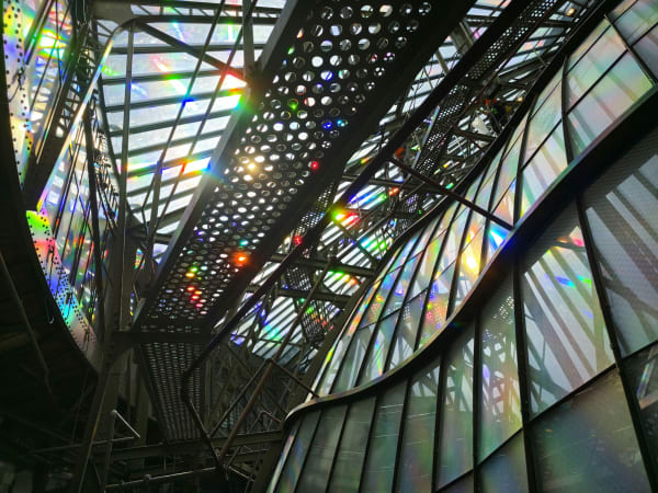 Installation view Kimsooja at Galeries Lafayette Haussmann, Paris, France.