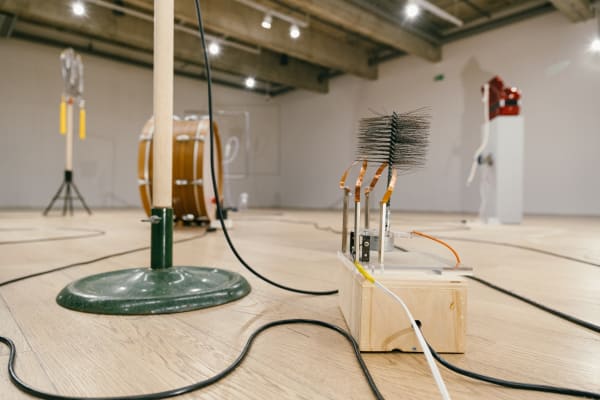 Installation view of “Parade (a Drip, a Drop, the End of the Tale)” Japan House São Paulo, São Paulo, 2021.