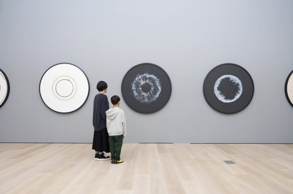 Installation view, Olafur Eliasson:A harmonious cycle of interconnected nows, Azabudai Hills Gallery, Tokyo, Japan, 2023