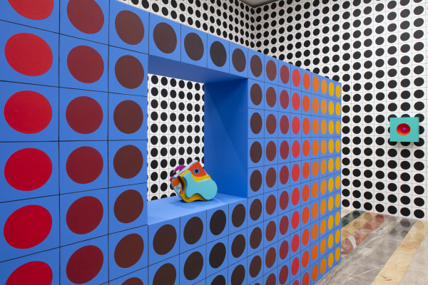 Installation view of Rodrigo Hernández, "El espejo", Museo Jumex, Mexico City, 2022.