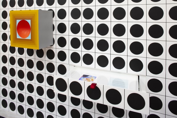Installation view of Rodrigo Hernández, "El espejo", Museo Jumex, Mexico City, 2022.
