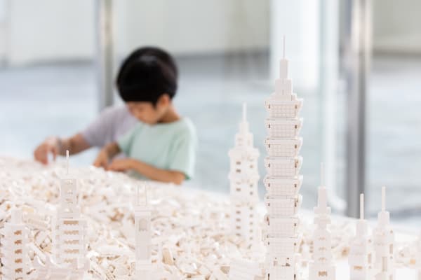 Installation view: Olafur Eliasson: Your curious journey, Taipei Fine Arts Museum, 2025