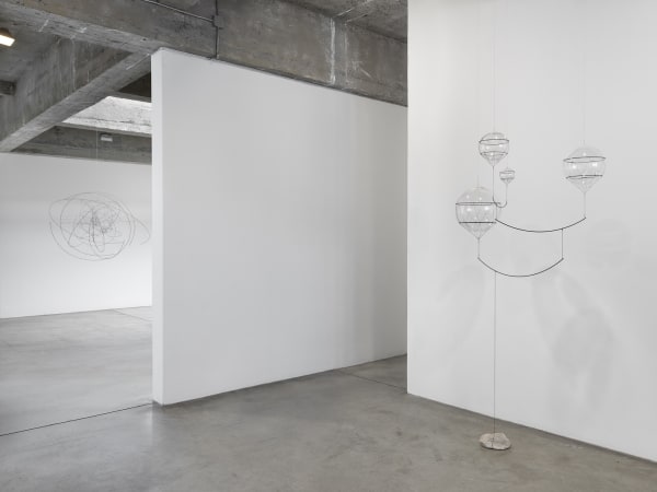 saraceno floating calder