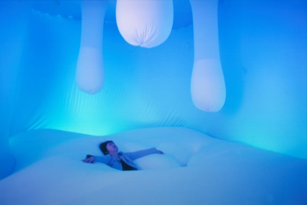 blue room with soft floor and hanging