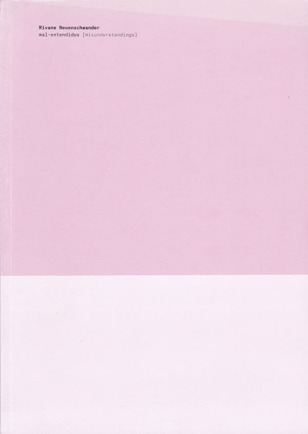 book cover of mal-entendidos (misunderstandings) in pink