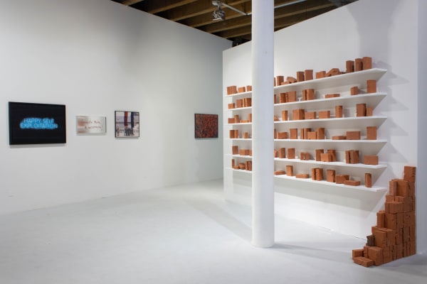 Vue de l'exposition "Merdre !" réalisée en collaboration avec Vidéochroniques à Marseille