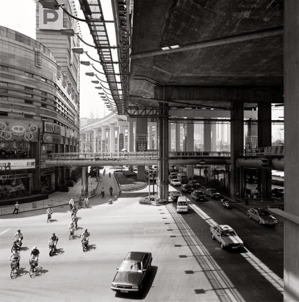 Garie Waltzer, Shanghai/Overpass #1, 2001