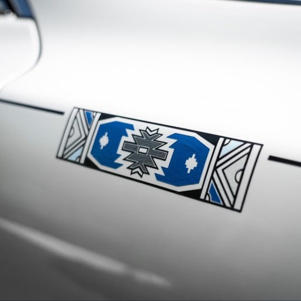 CELEBRATED ARTIST DR. ESTHER MAHLANGU PAINTS UNIQUE ARTWORK FOR ROLLS-ROYCE PHANTOM GALLERY