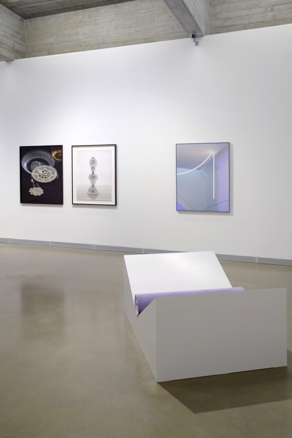 The Lives And Loves Of Images Between Art And Commerce 006