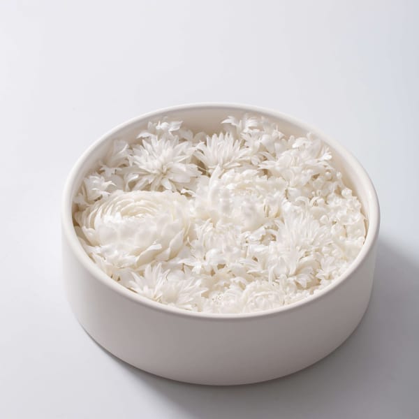 Flower Cylinder 'Hua' No.27_2020_Peter Ting, Zha Caiduan_H10.5x⌀34cm_Dehua porcelain 01 ©Ting-Ying