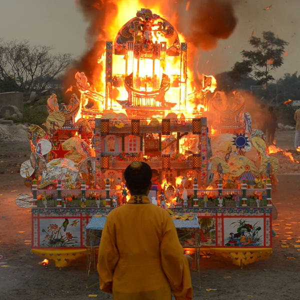 藝術家袁廣鳴、蘇育賢與陳敬元現正於匈牙利路德維希當代藝術館參展「破浪之際的臺灣：過去與未來的前線」