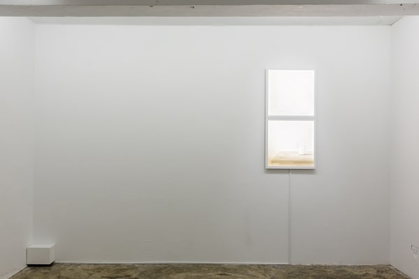 白色角落｜何采柔｜2017｜白色壓克力顏料繪畫於光板｜60 x 120 x 2 cm A White Corner｜Joyce Ho｜White acrlic on light board｜60 x 120 x 2 cm
