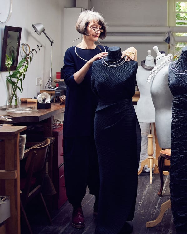 Artist jeweller Ute Decker at work in her studio. Photography by Alun Callender.