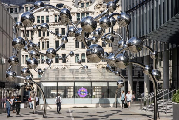  Yayoi Kusama’s largest permanent public sculpture is unveiled in London