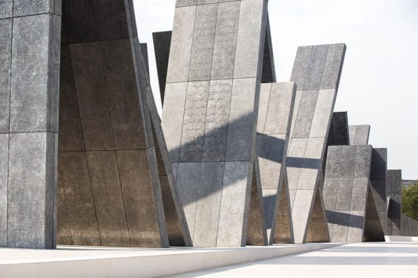  Idris Khan’s Monument and Pavilion of Honour for Wahat Al Karama, UAE’s Memorial Park, receives an American Architecture Prize