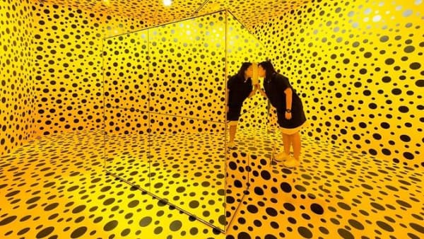 Channel News Asia previews Yayoi Kusama: Life is the Heart of a Rainbow at National Gallery Singapore