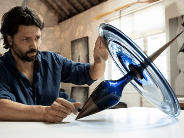 Conrad Shawcross creates an immersive installation for the Royal Salute space at Frieze London