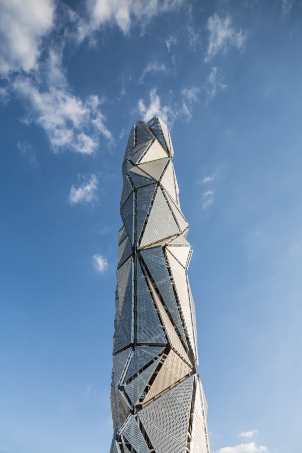 Conrad Shawcross’ The Optic Cloak wins a World Architecture News Award
