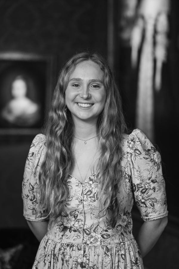 Flora Crichton-Stuart, Gallery Manager