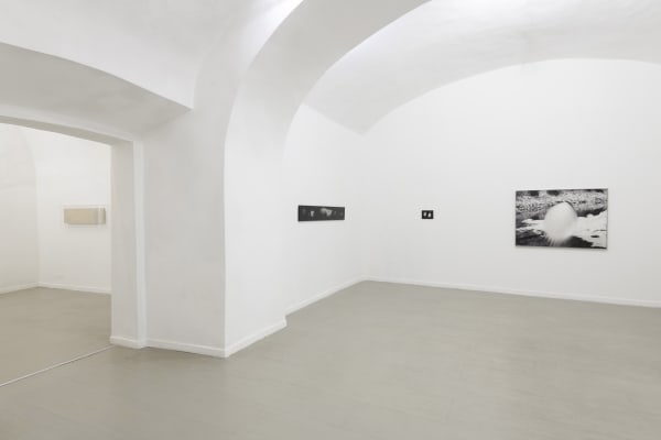 Mariella Bettineschi L'era successiva e altri racconti in installation view at z2o Sara Zanin ph. Giorgio Benni