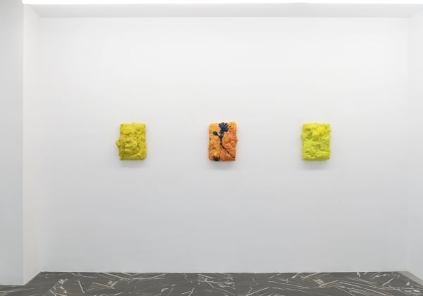 Guglielmo maggini Come il vento nelle case in installation view at z2o project ph. Giorgio Benni