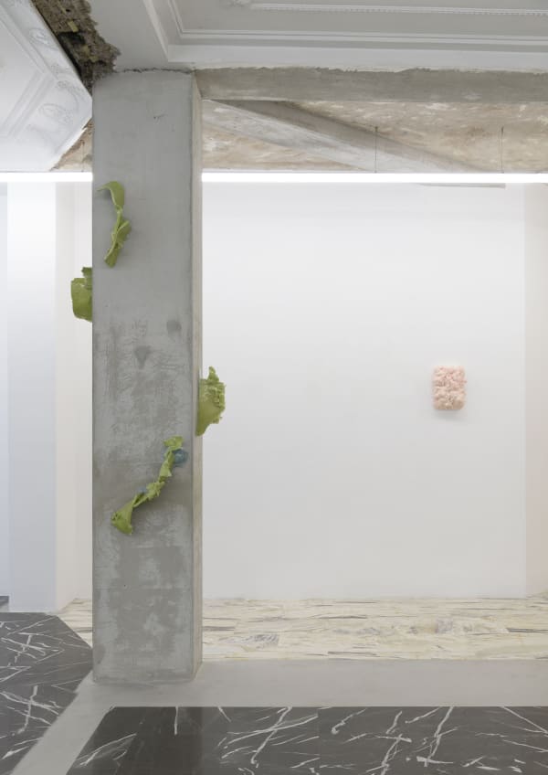 Guglielmo maggini Come il vento nelle case in installation view at z2o project ph. Giorgio Benni