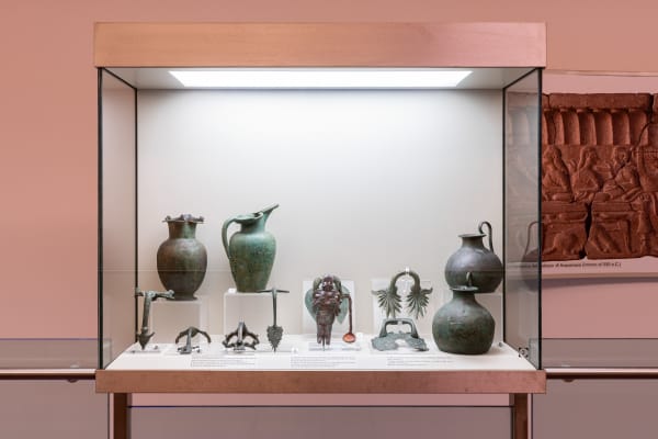 Evgeny Antufiev Untitled, 2020 bronze (left) Cm 20 x 8,5 x 5; (right) cm 17 x 3 x 3 Courtesy the artist & z2o Sara Zanin Photocredits Ela Bialkowska, OKNOstudio