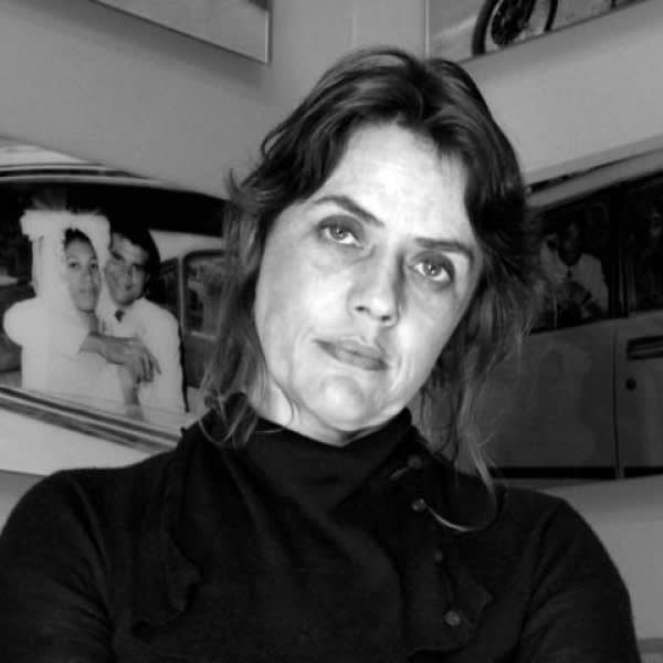 Rosângela Rennó - Perder o nada é um empobrecimento (Grupo G), 2010