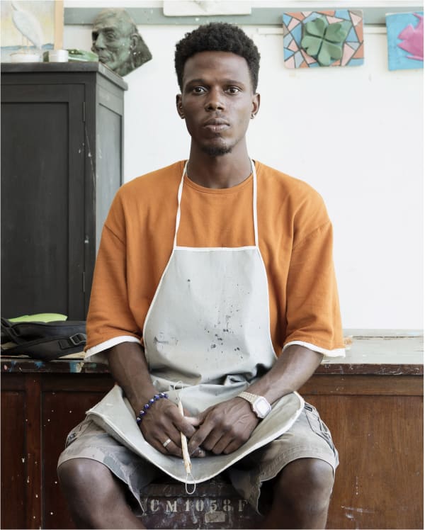 André Penteado Phellipe, aluno do curso de graduação em composição paisagística da EBA/UFRJ, 2017 Pigmento mineral sobre papel de algodão 120 x 100 cm Série: Missão Francesa