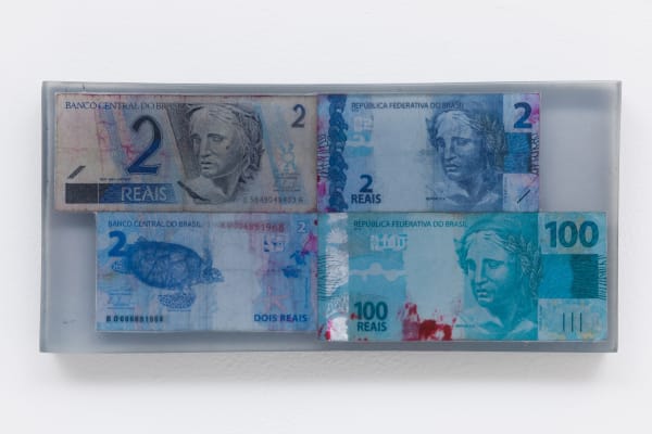 João Castilho 2/100, 2015 colagem 15 x 31 x 3,5 cm