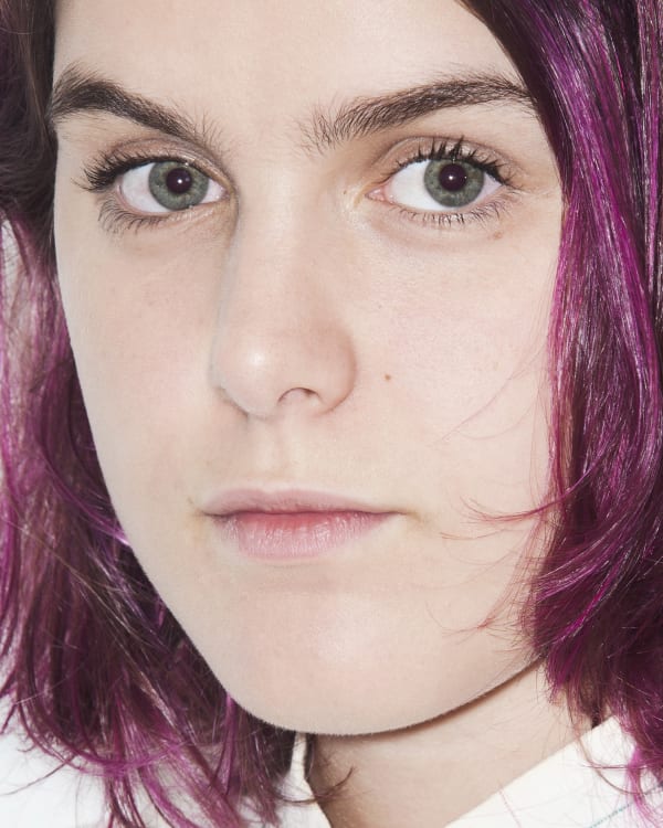 André Penteado Julia Graça Couto Gomes Ferreira, descendente de Nicolas-Antoine Taunay, 2017 Pigmento mineral sobre papel de algodão 120 x 100 cm Série: Missão francesa