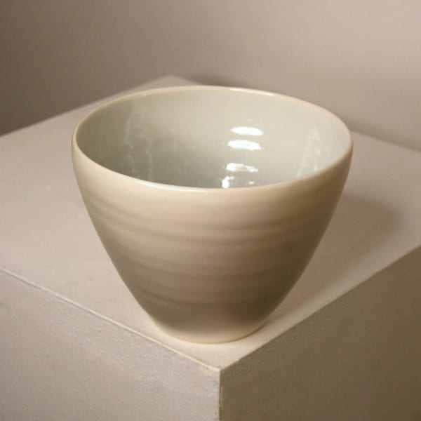Linda Bloomfield ceramic bowl in white and pale blue glaze