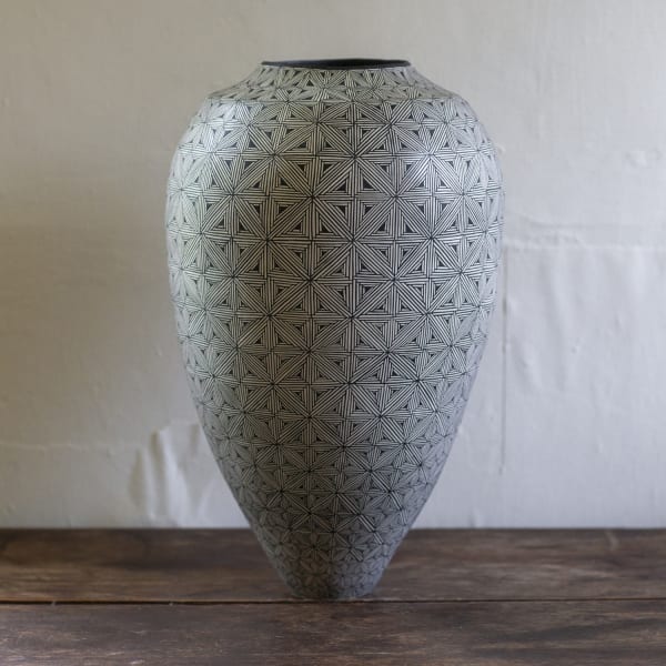 Ant & Di Edmonds of Tydd pottery large ceramic vessel with hand painted black and white flag pattern